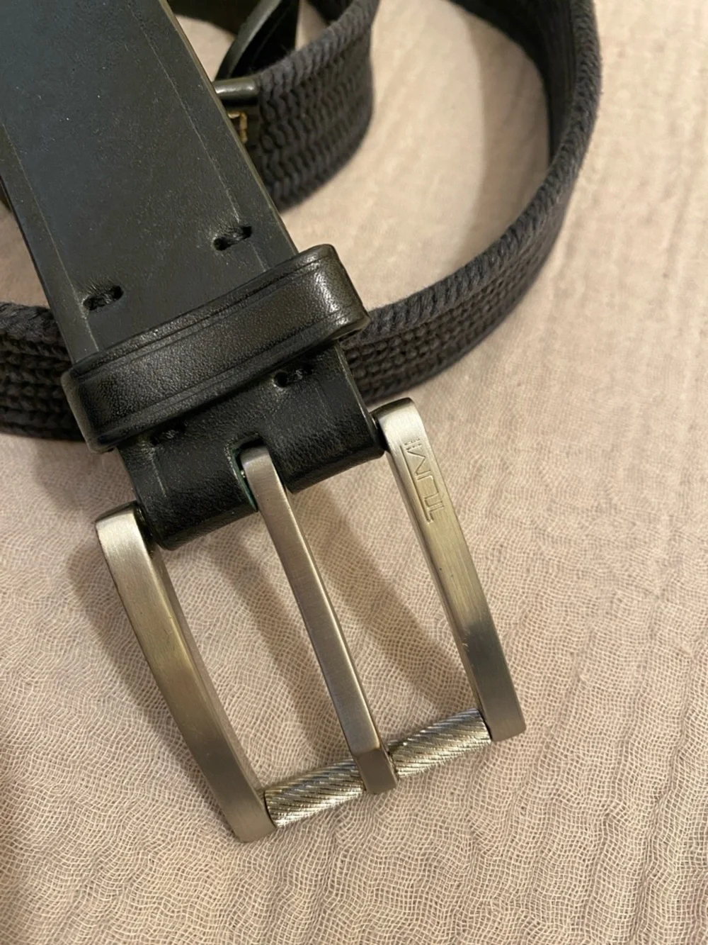 TUMI Men's Black Woven Elastic Belt with Leather Trim. 120